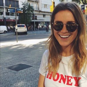 Meet your Posher, Claire